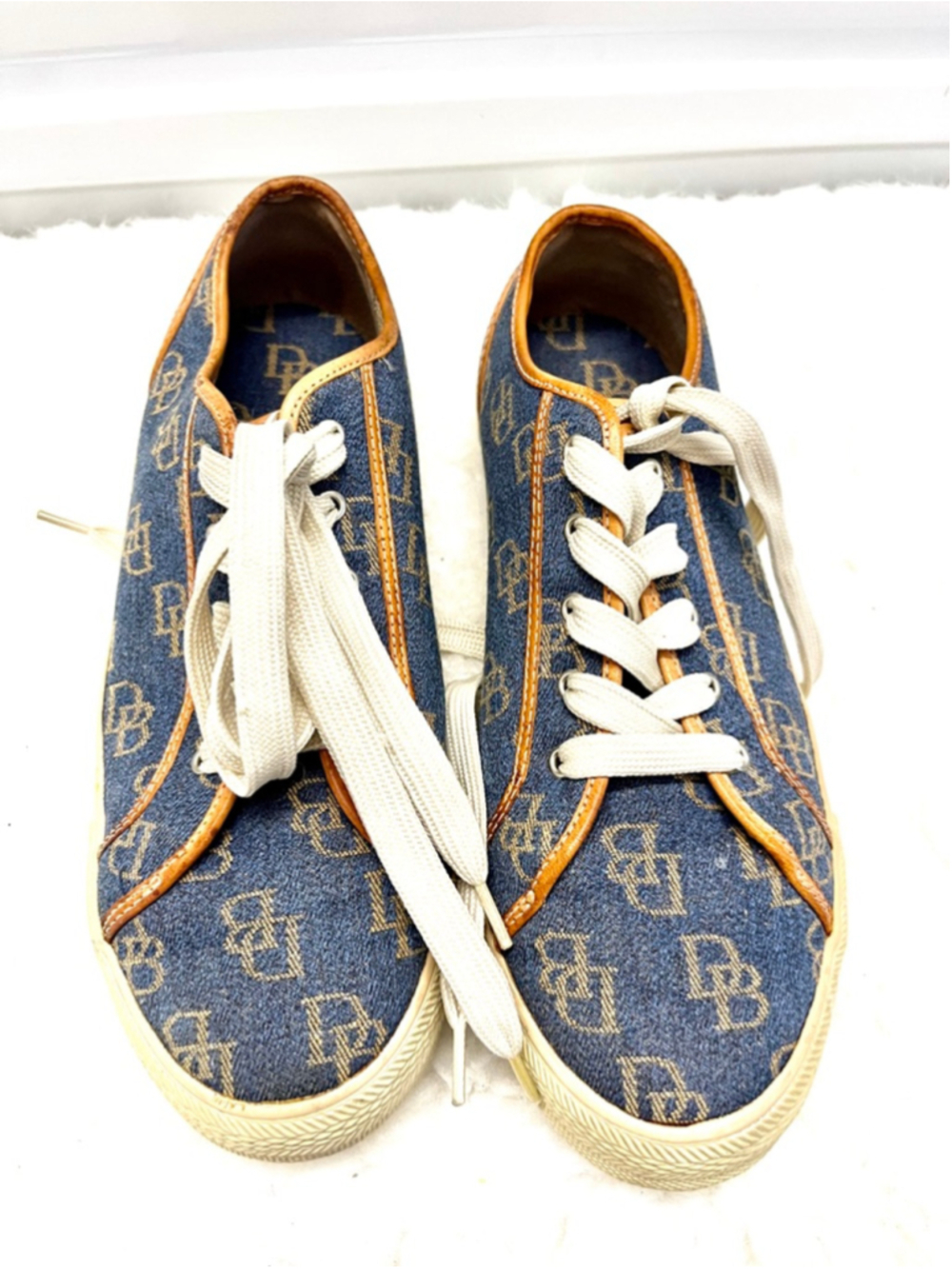 Dooney & Bourke monogram denim lace-up sneakers women size 8M